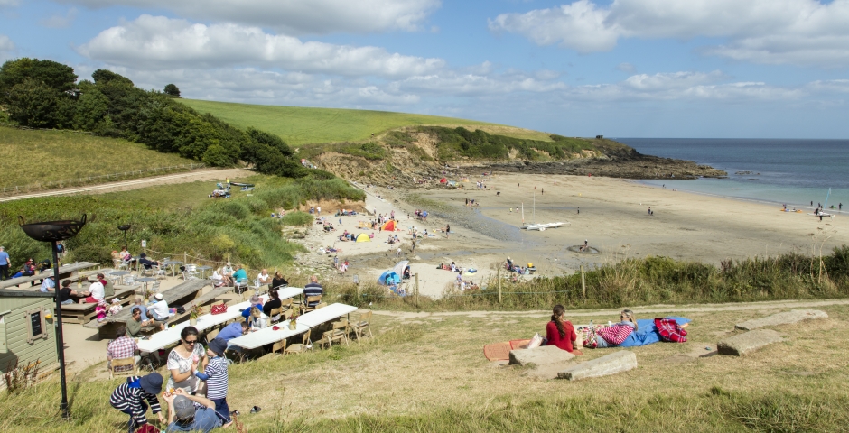 Campsites near beaches in Cornwall